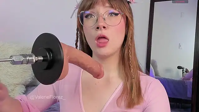 Snapshot of ValerieFlorez_ chatting on October 20, 11:16 pm ValerieFlorez online show from October 20, 11:16 pm