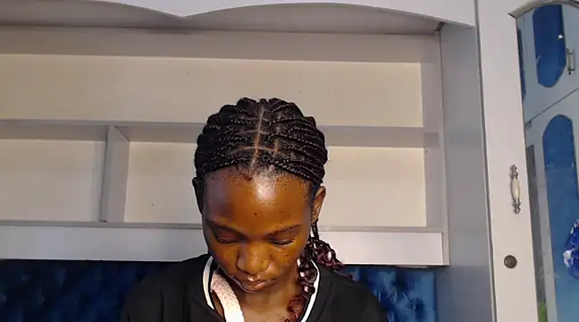 Snapshot of YoungDiva69 chatting on March 15, 9:41 am YoungDiva69 online show from March 15, 9:41 am