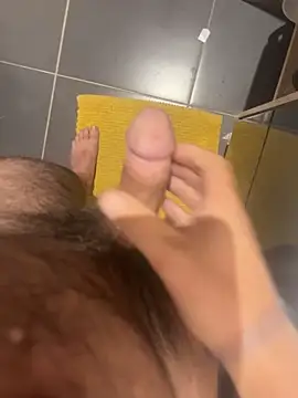 Snapshot of yannusgir33 chatting on November 25, 10:21 pm yannusgir33 online show from November 25, 10:21 pm