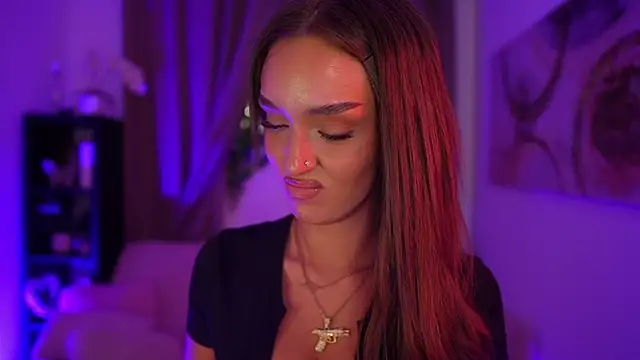 Clara Nia online show from September 21, 6:53 pm