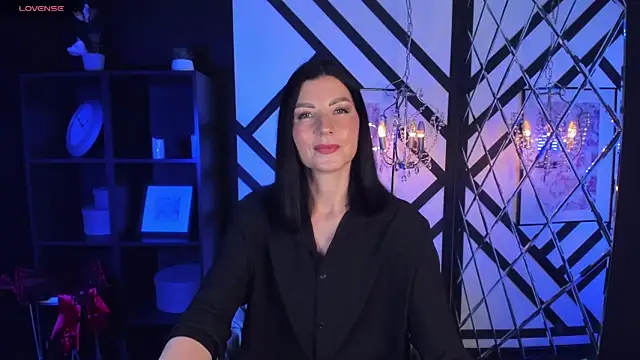 Snapshot of MonicaCheerful chatting on February 1, 9:21 am MonicaCheerful online show from February 1, 9:21 am