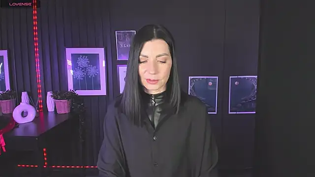 Snapshot of MonicaCheerful chatting on February 15, 3:50 pm MonicaCheerful online show from February 15, 3:50 pm