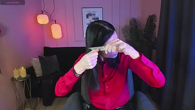 Snapshot of MonicaCheerful chatting on February 16, 9:48 am MonicaCheerful online show from February 16, 9:48 am