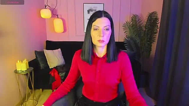 Snapshot of MonicaCheerful chatting on February 22, 9:23 am MonicaCheerful online show from February 22, 9:23 am