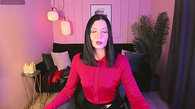 Snapshot of MonicaCheerful chatting on February 22, 4:09 pm MonicaCheerful online show from February 22, 4:09 pm