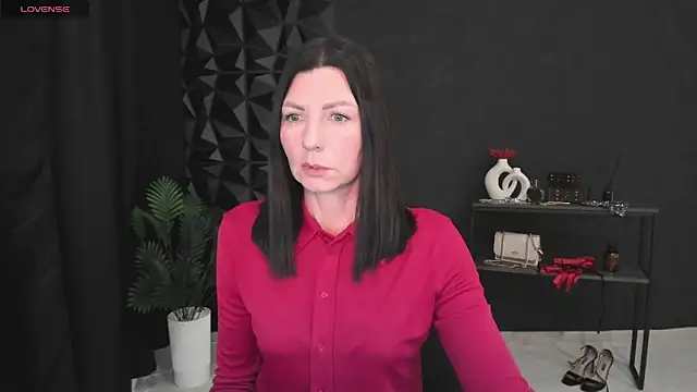 Snapshot of MonicaCheerful chatting on March 1, 11:28 am MonicaCheerful online show from March 1, 11:28 am