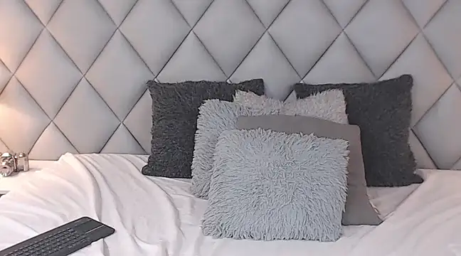 LalyCastro online show from February 5, 11:06 pm