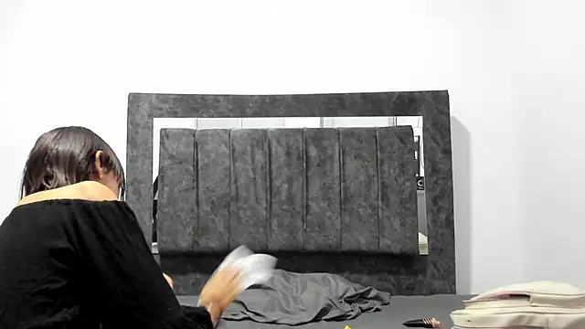 Nicol TransGirl online show from March 19, 3:30 am