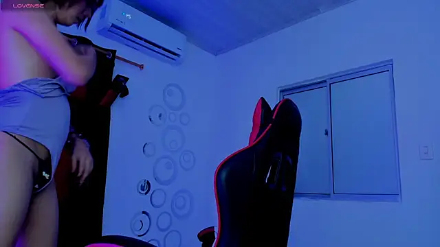 Nicol TransGirl online show from October 7, 4:09 am