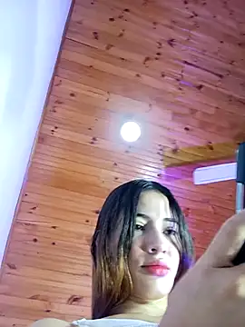 Snapshot of -Nicol chatting on February 19, 10:23 am -Nicol online show from February 19, 10:23 am