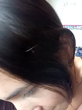 Snapshot of -Nicol chatting on February 24, 1:42 pm -Nicol online show from February 24, 1:42 pm