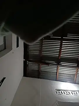 Snapshot of -Nicol chatting on October 31, 10:05 am -Nicol online show from October 31, 10:05 am