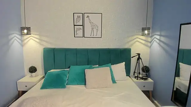 ninna curly online show from October 9, 4:43 am