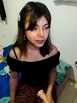 Snapshot of LiLy_kIndly chatting on February 16, 1:14 am LiLy kIndly online show from February 16, 1:14 am