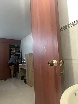 Snapshot of LiLy_kIndly chatting on October 25, 1:18 pm LiLy kIndly online show from October 25, 1:18 pm