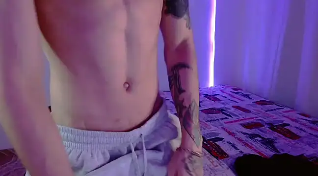 H3ll B0I online show from February 6, 8:07 am