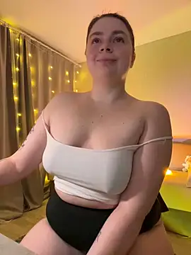 DearAlise online show from February 4, 8:59 pm