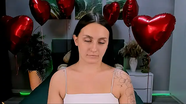 EmiliaBeynard online show from February 17, 1:42 pm