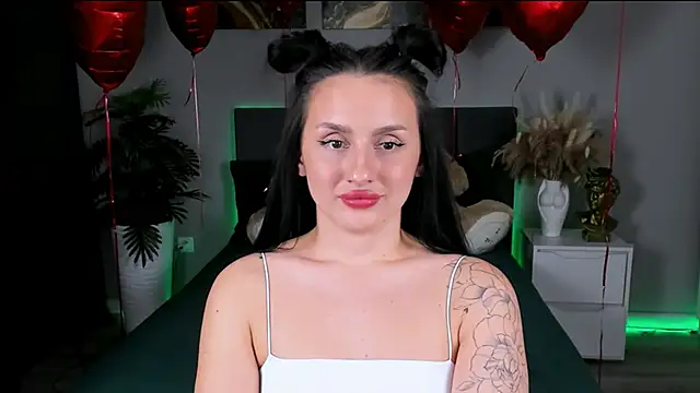 EmiliaBeynard online show from March 4, 2:21 pm