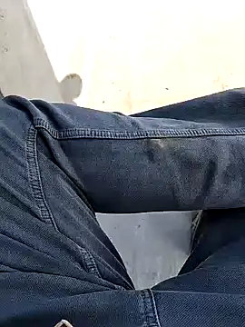 xmanrawan2 online show from February 4, 10:54 am