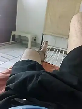 xmanrawan2 online show from October 17, 6:38 am