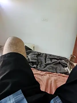 xmanrawan2 online show from October 24, 3:47 am