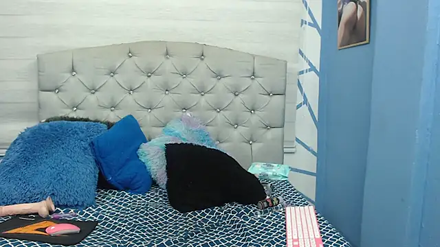 valeria  rouse online show from February 24, 4:36 pm