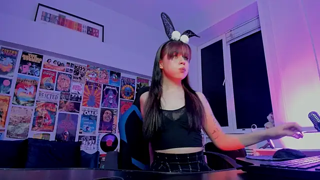 MisaPage online show from March 11, 9:04 pm