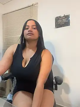 Snapshot of my_cam chatting on January 30, 11:24 pm my cam online show from January 30, 11:24 pm