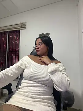 Snapshot of my_cam chatting on February 10, 8:00 pm my cam online show from February 10, 8:00 pm