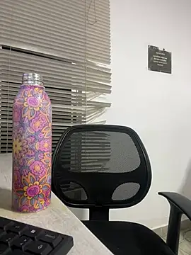 Snapshot of my_cam chatting on February 15, 11:14 pm my cam online show from February 15, 11:14 pm