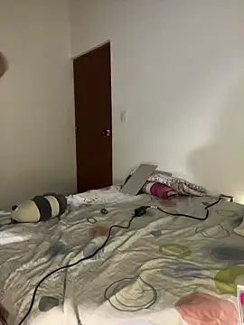 Snapshot of my_cam chatting on February 23, 3:35 am my cam online show from February 23, 3:35 am