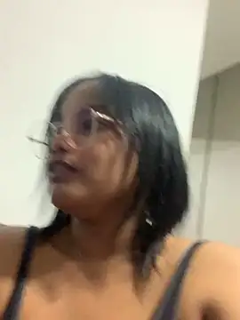 Snapshot of my_cam chatting on February 28, 2:09 am my cam online show from February 28, 2:09 am