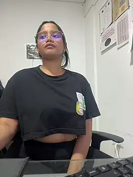 Snapshot of my_cam chatting on March 7, 8:22 pm my cam online show from March 7, 8:22 pm