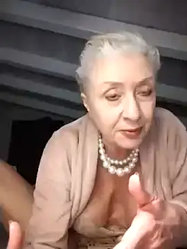 divinaerotica online show from February 7, 5:29 pm