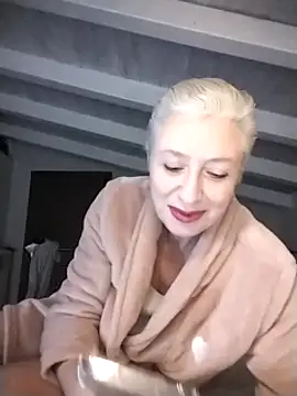 divinaerotica online show from February 20, 5:40 pm