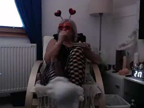 Juliana60 online show from February 17, 12:38 pm