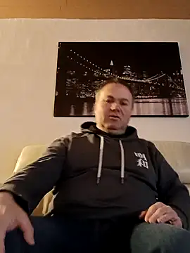 Pourleplasirs online show from February 10, 1:35 am