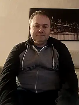 Pourleplasirs online show from February 15, 10:21 pm