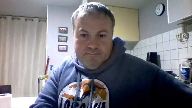 Pourleplasirs online show from November 14, 10:40 pm