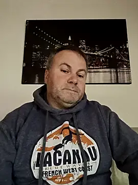 Pourleplasirs online show from November 22, 9:36 pm