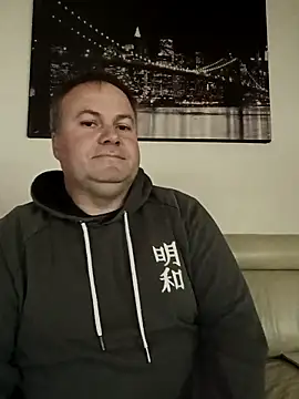 Pourleplasirs online show from November 24, 9:36 pm