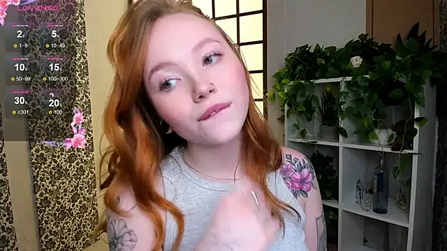 Maya Light online show from February 15, 4:47 am