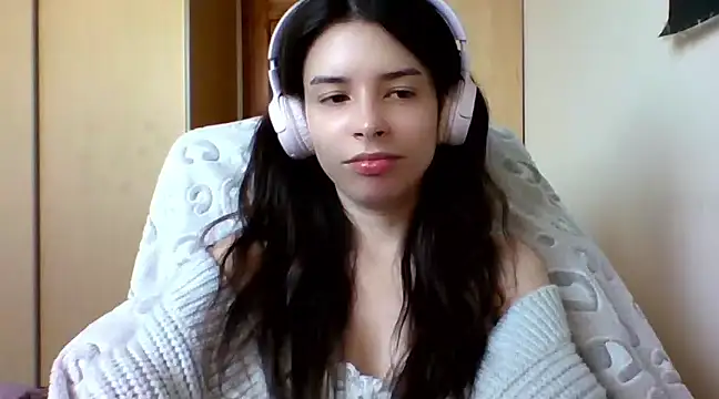 LariceSexy online show from February 17, 1:10 pm