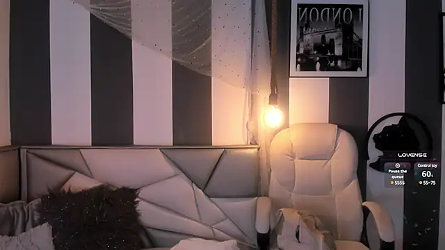 Snapshot of Salome__evans chatting on March 16, 1:07 am Salome evans online show from March 16, 1:07 am