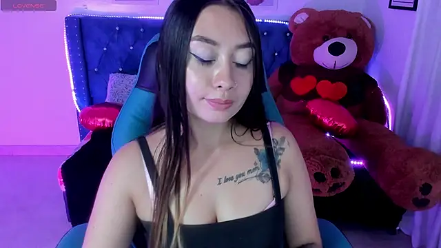 Snapshot of miss_isabella_m chatting on February 20, 3:41 pm miss isabella m online show from February 20, 3:41 pm