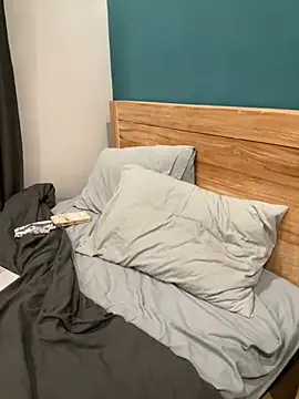 valure lera online show from February 17, 2:04 pm