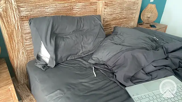 valure lera online show from March 7, 1:20 am