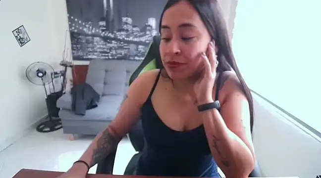 kamila lovee online show from February 12, 7:13 pm