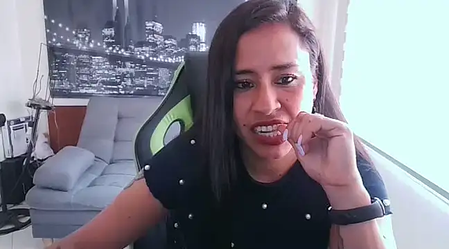 kamila lovee online show from February 17, 5:53 pm